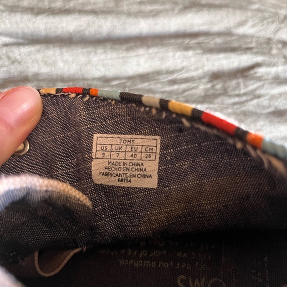 TOMS Desert Wedge booties in Whisper Burlap - Picture 6 of 8